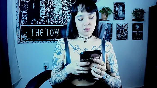 Demongirl6666 online show from November 20, 7:53 am