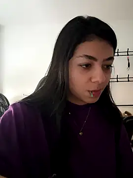 Liissa cute  online show from November 28, 9:40 pm