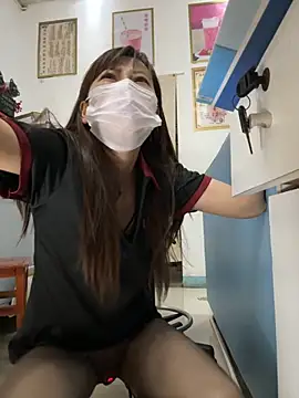 andii-1 online show from April 8, 2:03 am