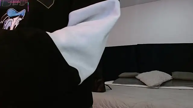 peyton golden1 online show from March 18, 3:00 am