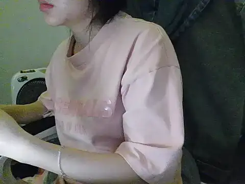 Yin-girl online show from October 8, 8:13 pm