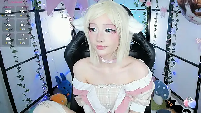 LilithLin online show from October 20, 11:30 pm