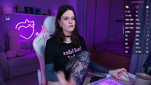 lisa moonlight online show from November 25, 8:49 am