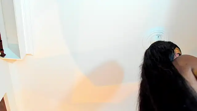 KimberlyBanks2 online show from January 11, 10:31 am