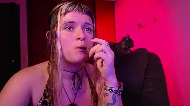 NEXT DOOR GIRL  online show from March 13, 11:50 pm