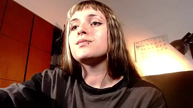 Snapshot of NEXT_DOOR_GIRL_ chatting on October 27, 10:04 pm NEXT DOOR GIRL online show from October 27, 10:04 pm