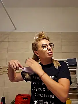 Selenna emma online show from October 5, 12:10 pm