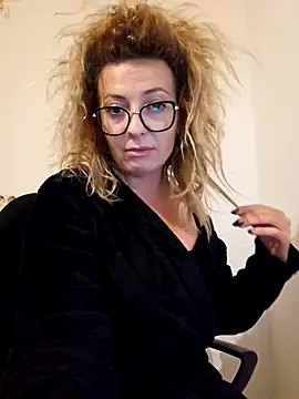 Selenna emma online show from September 27, 8:16 pm