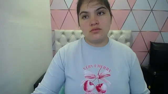 Marinasexxx online show from April 2, 7:22 pm