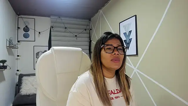 Enma  clark online show from September 21, 4:22 am