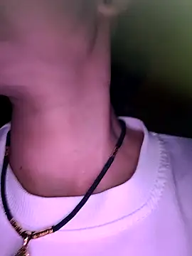 Snapshot of Basanis68 chatting on October 23, 1:00 am Basanis68 online show from October 23, 1:00 am