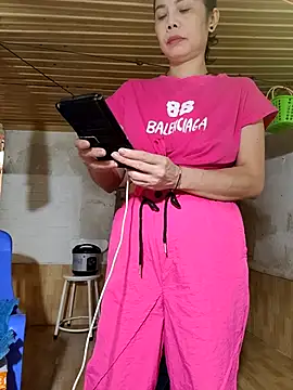 Snapshot of Basanis68 chatting on October 21, 12:58 am Basanis68 online show from October 21, 12:58 am