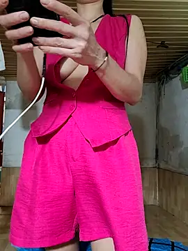 Snapshot of Basanis68 chatting on October 10, 11:53 pm Basanis68 online show from October 10, 11:53 pm