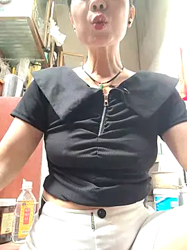 Snapshot of Basanis68 chatting on October 26, 2:51 am Basanis68 online show from October 26, 2:51 am