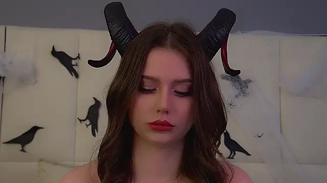 Snapshot of DianaVert chatting on November 1, 12:26 am DianaVert online show from November 1, 12:26 am