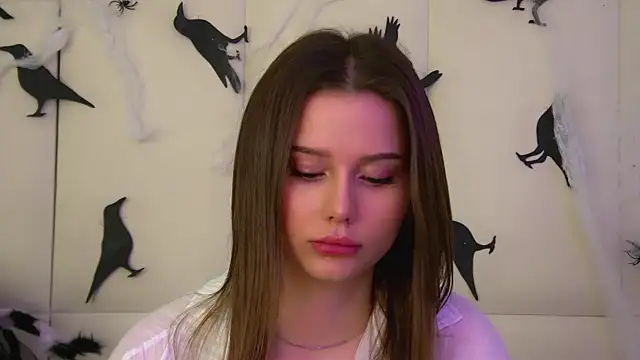 Snapshot of DianaVert chatting on October 23, 6:47 pm DianaVert online show from October 23, 6:47 pm