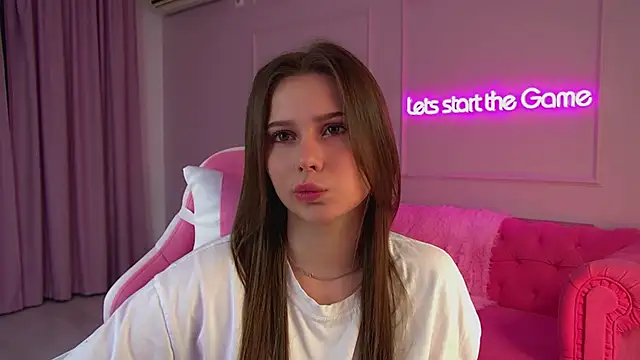 Snapshot of DianaVert chatting on September 22, 2:10 am DianaVert online show from September 22, 2:10 am