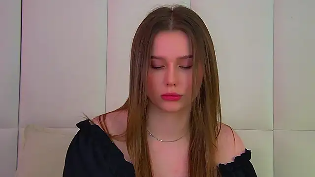 Snapshot of DianaVert chatting on October 11, 8:11 pm DianaVert online show from October 11, 8:11 pm