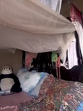 Snapshot of Sherry_she chatting on October 18, 4:48 am Sherry she online show from October 18, 4:48 am