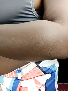 Snapshot of Golden_diver chatting on October 9, 5:50 pm Golden diver online show from October 9, 5:50 pm