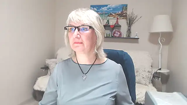 FleurMays online show from June 5, 6:52 am