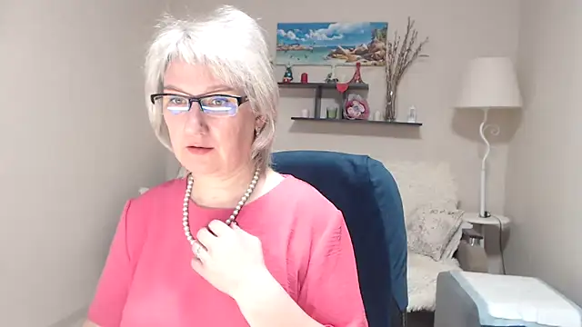 FleurMays online show from March 20, 3:44 am