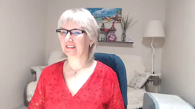 FleurMays online show from April 5, 5:39 am