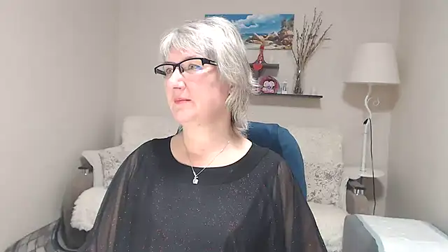 FleurMays online show from November 7, 4:51 am