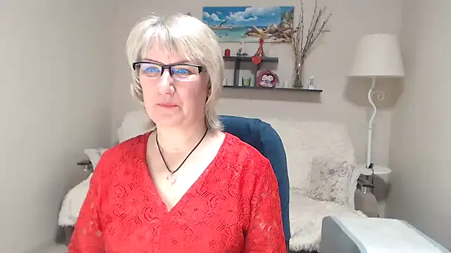 FleurMays online show from February 4, 7:11 am