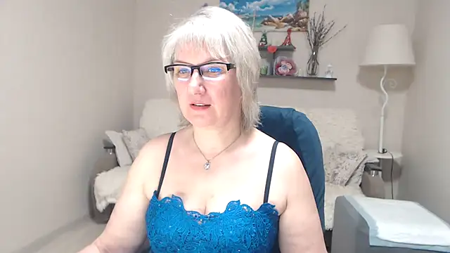 FleurMays online show from April 7, 6:15 am