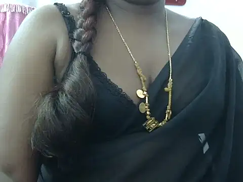 Snapshot of Hot_akshara chatting on September 28, 12:39 am Hot akshara online show from September 28, 12:39 am