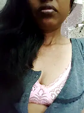 Snapshot of Gautami-telugu chatting on October 9, 12:26 am Gautami-telugu online show from October 9, 12:26 am