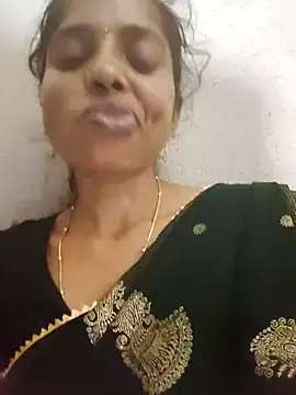 Snapshot of Gautami-telugu chatting on October 13, 1:58 pm Gautami-telugu online show from October 13, 1:58 pm