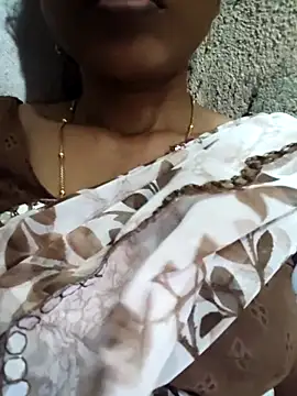 Snapshot of Gautami-telugu chatting on October 31, 4:22 pm Gautami-telugu online show from October 31, 4:22 pm