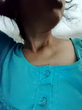 Snapshot of Gautami-telugu chatting on October 2, 8:36 pm Gautami-telugu online show from October 2, 8:36 pm