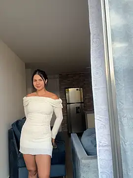 SofiaG  online show from September 29, 10:37 pm