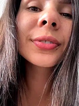 SofiaG  online show from November 26, 9:05 pm