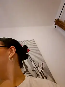 Jujuicy 97 online show from April 14, 7:03 pm