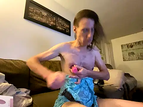 kikiwonderbar online show from October 12, 5:15 pm