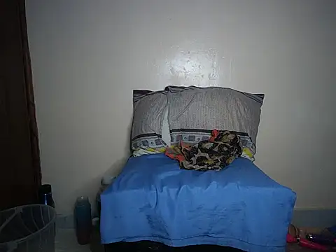 Snapshot of shante001 chatting on November 1, 12:26 am shante001 online show from November 1, 12:26 am