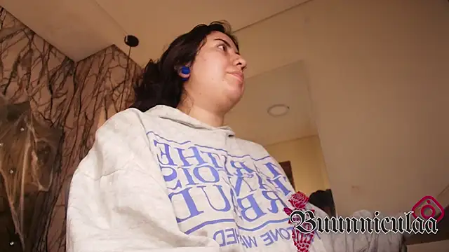 Snapshot of larissa01_ chatting on October 14, 3:09 am larissa01 online show from October 14, 3:09 am