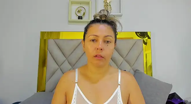 ariana-martins online show from September 25, 3:27 am