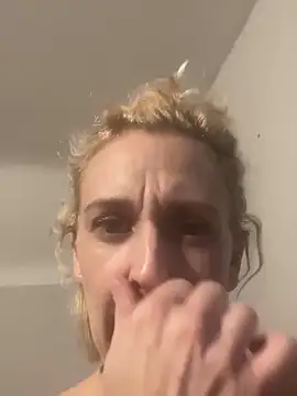 degiggxxx online show from October 7, 6:34 pm