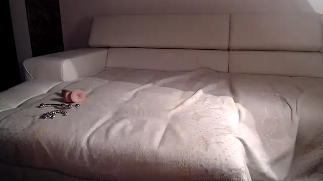 Snapshot of sexyLolia11 chatting on October 17, 12:36 am sexyLolia11 online show from October 17, 12:36 am