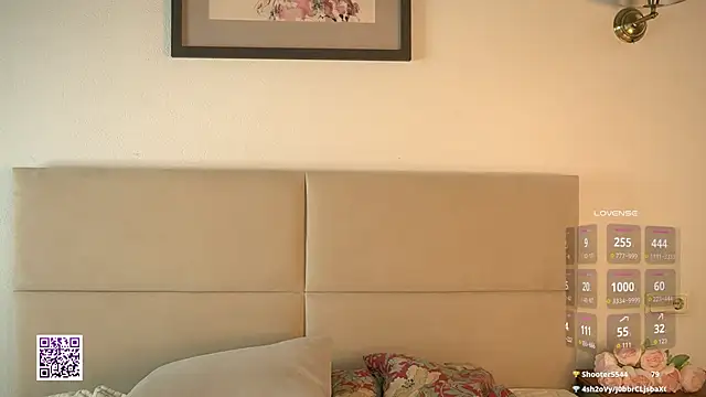 Snapshot of vivid_girls_vg chatting on October 23, 7:36 am vivid girls vg online show from October 23, 7:36 am