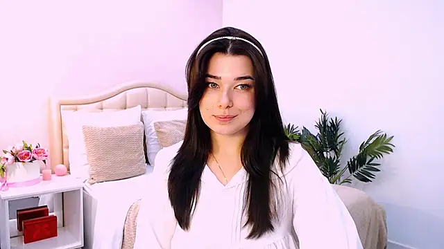  Sun Shy  online show from October 15, 9:23 am