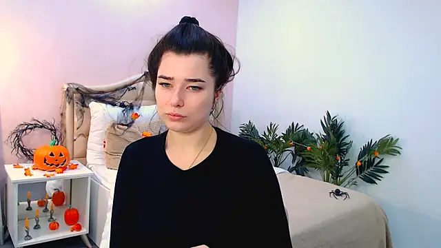  Sun Shy  online show from October 31, 6:39 am