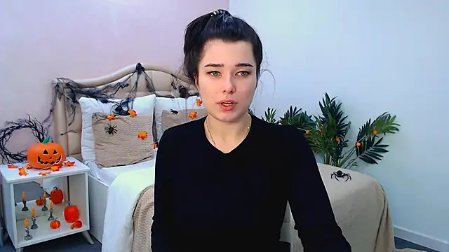  Sun Shy  online show from November 1, 8:35 pm