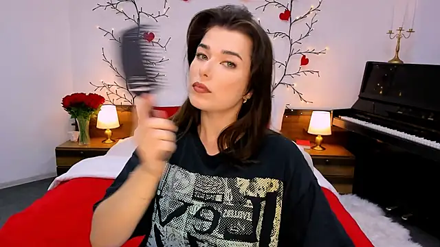  Sun Shy  online show from September 19, 8:19 pm