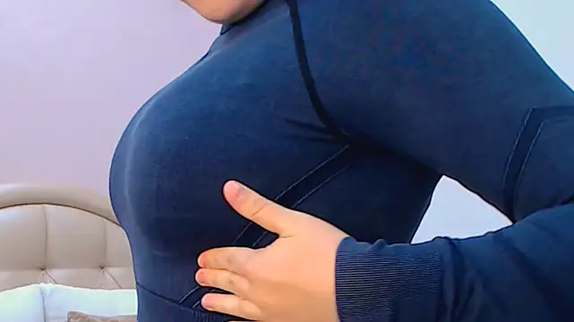  Sun Shy  online show from October 21, 10:08 am